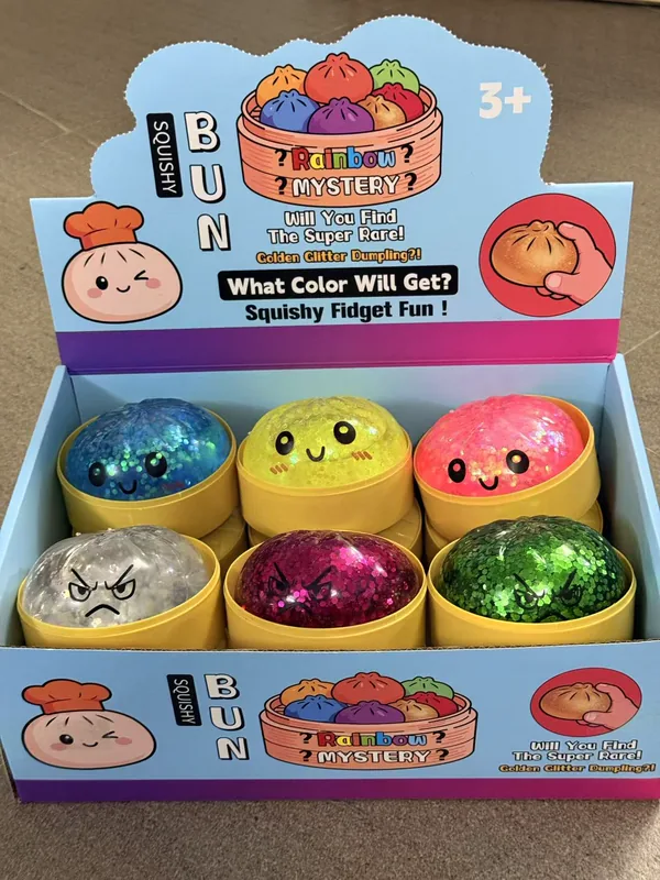 Smiling Bun Squishy - Glitter Water Filling